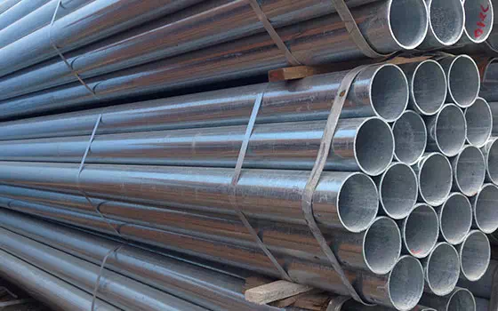 What does the quality of galvanized pipe mainly depend on