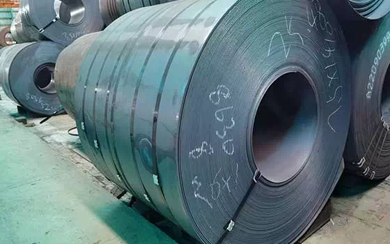 what's the difference between hot rolled and cold rolled steel?